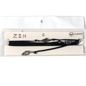 Zen silver arrowhead charmed choker